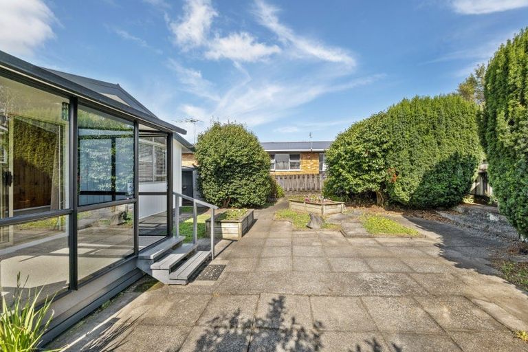 Photo of property in 14 Walsh Road, Westown, New Plymouth, 4310