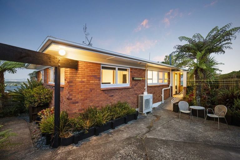 Photo of property in 41 Anzac Road, Pukekohe, 2120