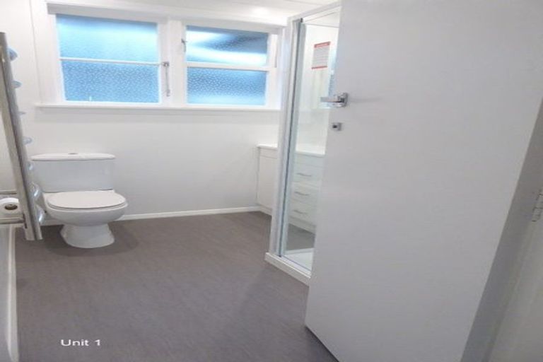 Photo of property in 2/1003 Fergusson Drive, Ebdentown, Upper Hutt, 5018