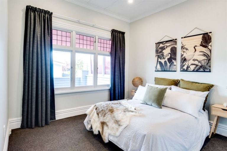 Photo of property in 80 Vigor Brown Street, Napier South, Napier, 4110