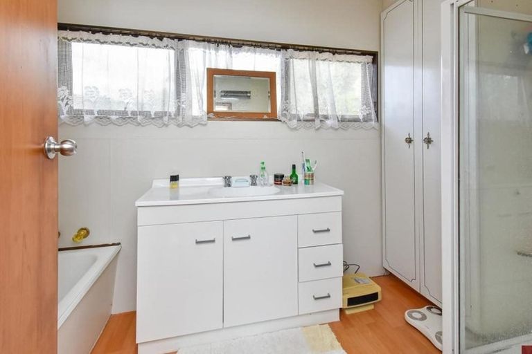 Photo of property in 41 Eddowes Street, Manurewa, Auckland, 2102