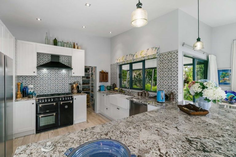 Photo of property in 103 Centennial Drive, Whitianga, 3510