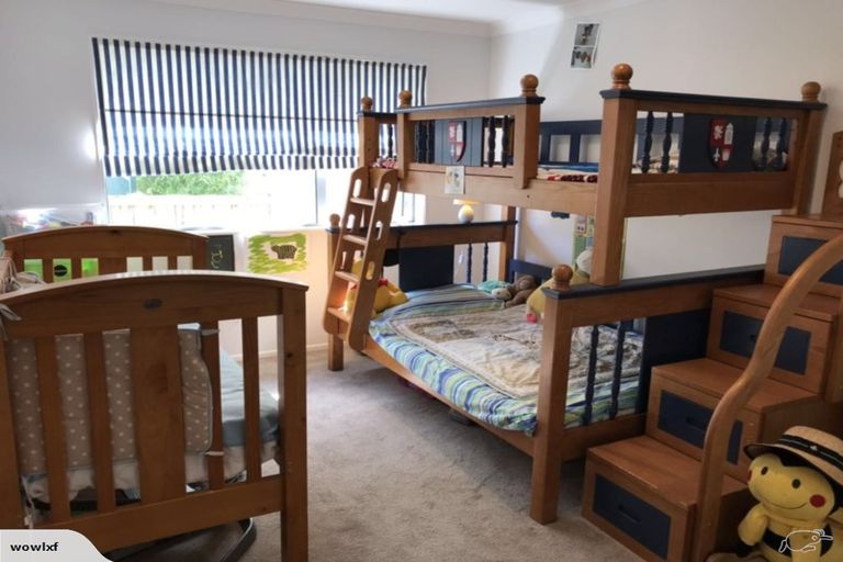 Photo of property in 1 Bangla Place, Massey, Auckland, 0614