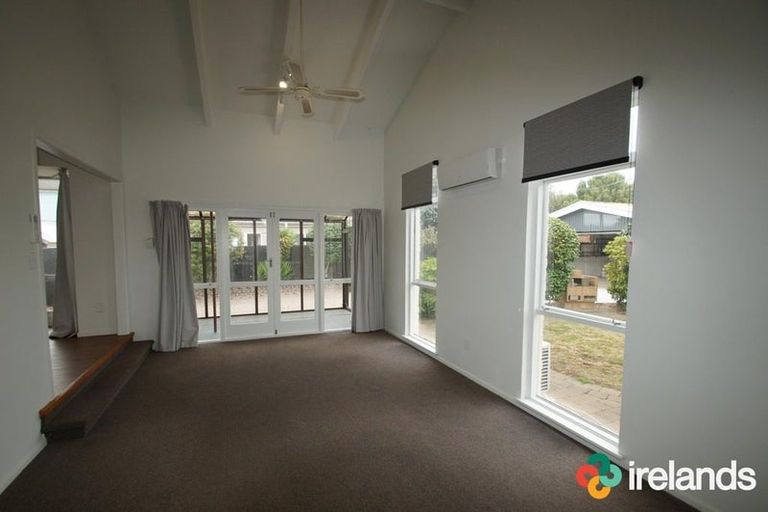 Photo of property in 144 Queenspark Drive, Parklands, Christchurch, 8083