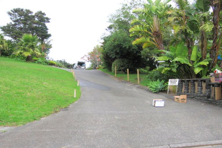Photo of property in 13 The Knoll, Greenhithe, Auckland, 0632