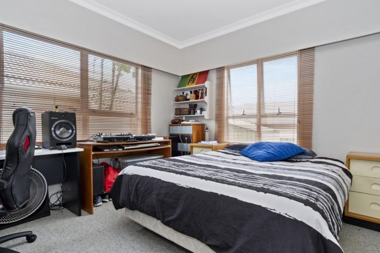 Photo of property in 1 Sophies Way, Papamoa Beach, Papamoa, 3118