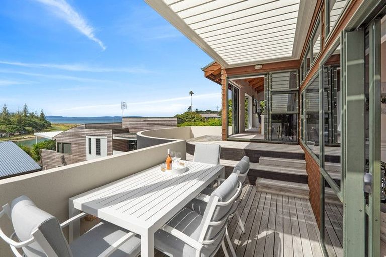 Photo of property in 1/42 Amorino Drive, Red Beach, 0932