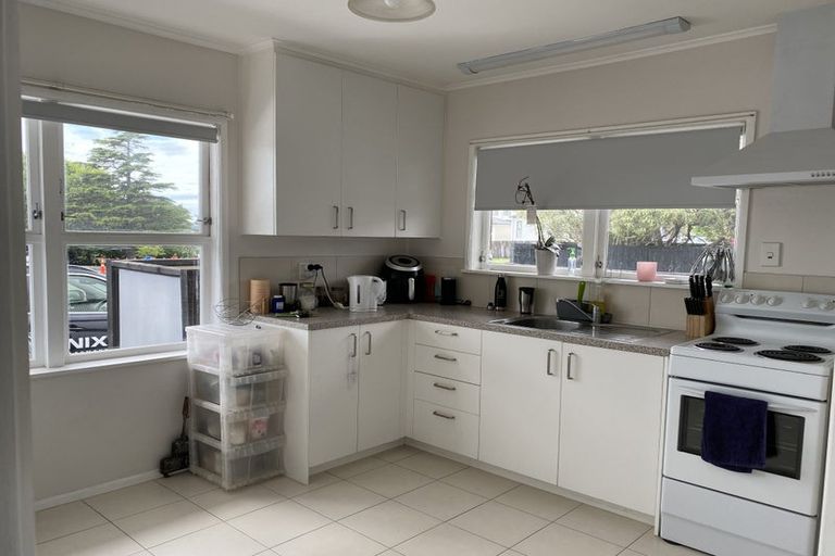 Photo of property in 134 Te Atatu Road, Te Atatu South, Auckland, 0610