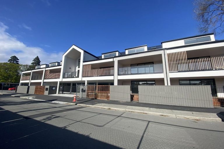Photo of property in 1/1g Hewitts Road, Merivale, Christchurch, 8014