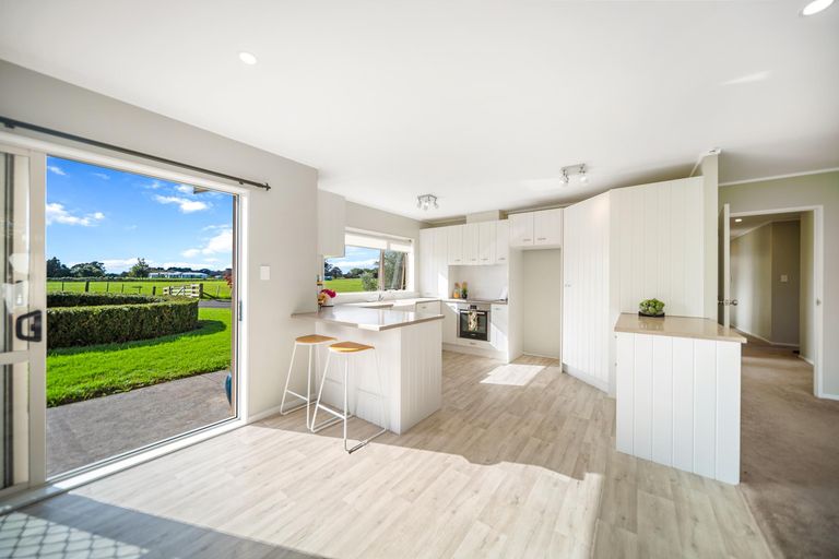 Photo of property in 61b Whatapaka Road, Karaka, Papakura, 2580