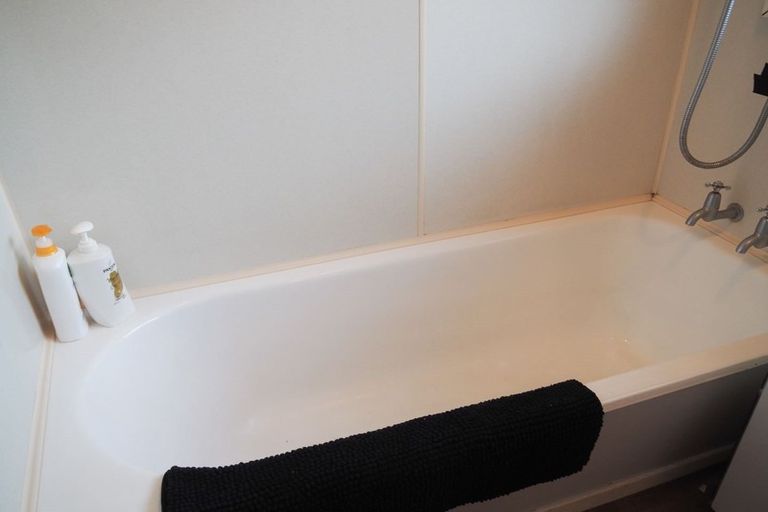 Photo of property in 12 Brabourne Street, Hillsborough, Christchurch, 8022