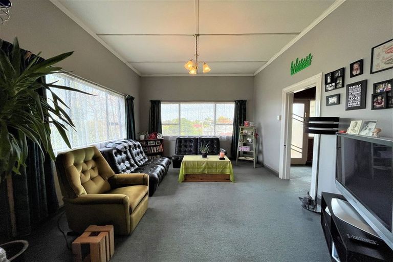 Photo of property in 218 Clyde Street, Balclutha, 9230