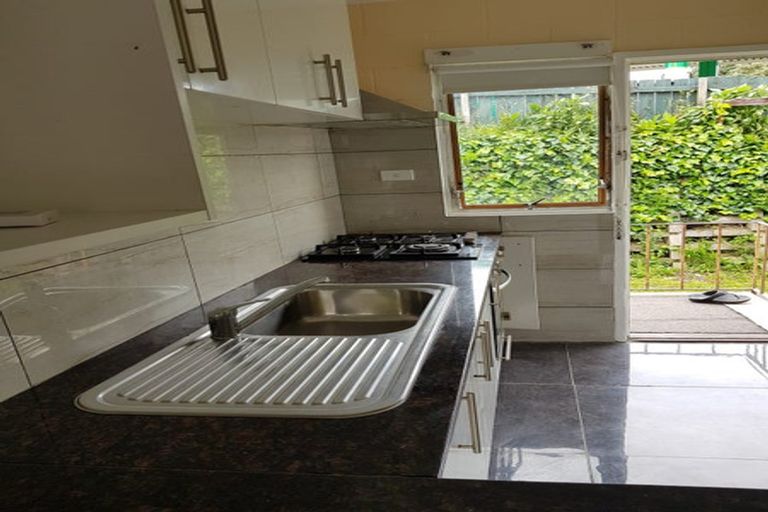 Photo of property in 100 Station Road, Papatoetoe, Auckland, 2025