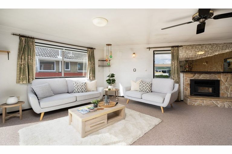 Photo of property in 49 Stanton Crescent, Hoon Hay, Christchurch, 8025