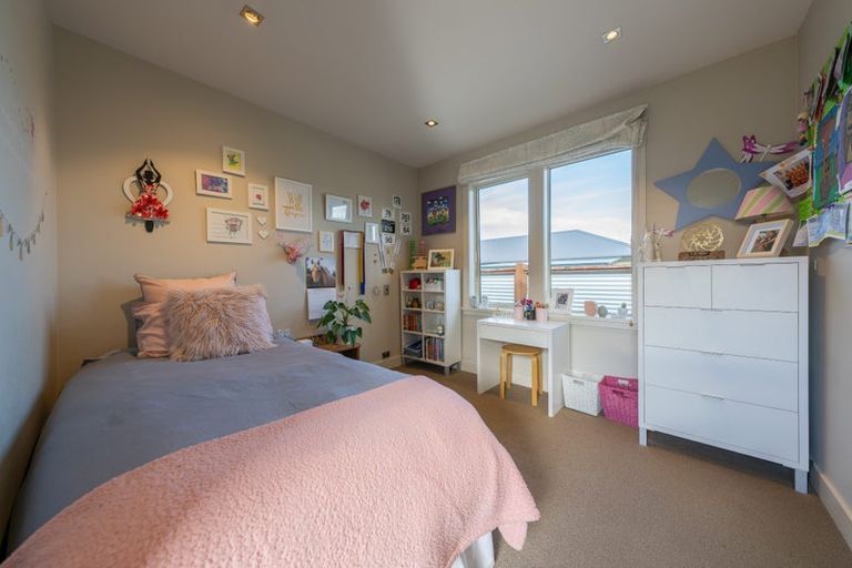 Photo of property in 26 Lawson Burrows Crescent, Te Anau, 9600