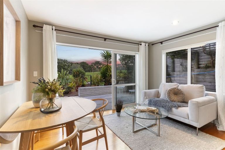 Photo of property in 80 Park Rise, Campbells Bay, Auckland, 0630