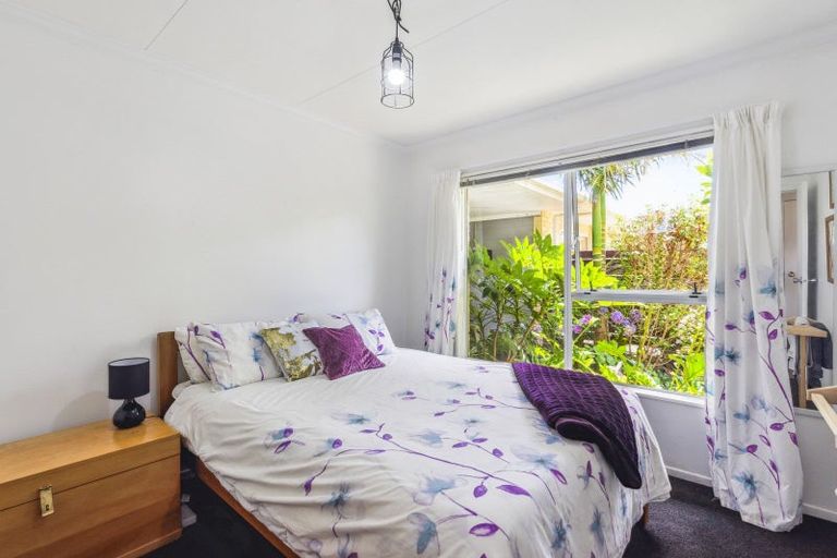 Photo of property in 29b Kanawa Street, Waikanae, 5036