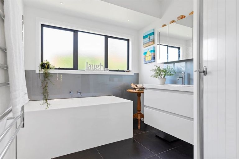 Photo of property in 19 Lantana Place, Mount Maunganui, 3116