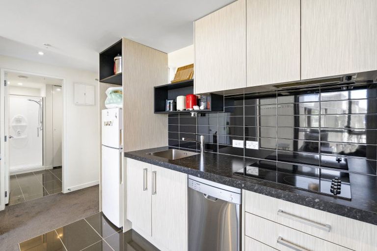 Photo of property in Nouvo Apartments, 5g/21 Rugby Street, Mount Cook, Wellington, 6021