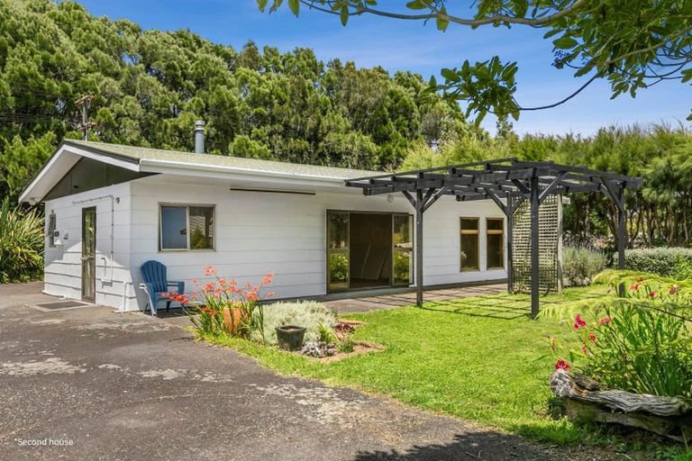 Photo of property in 590 Frankley Road, Hurworth, New Plymouth, 4371