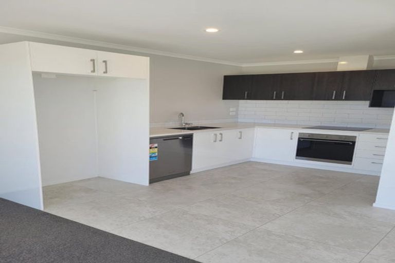 Photo of property in 12 Kanuka Avenue, Owhata, Rotorua, 3010