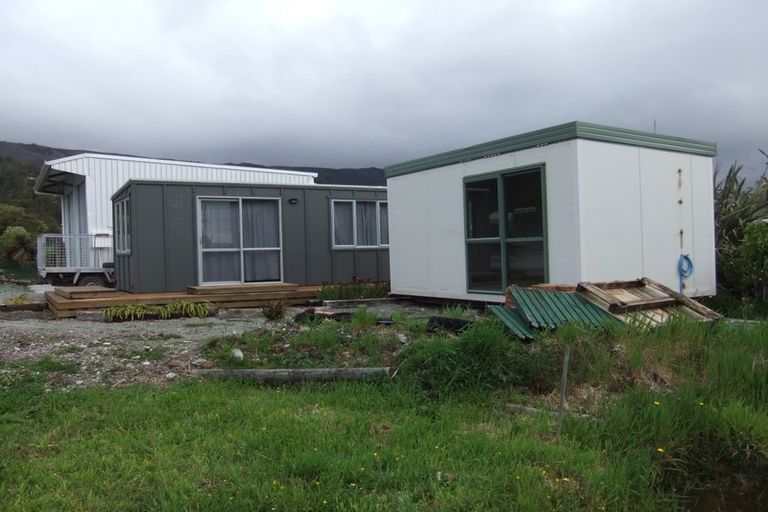 Photo of property in 9 Hawes Street, Waimangaroa, Westport, 7891