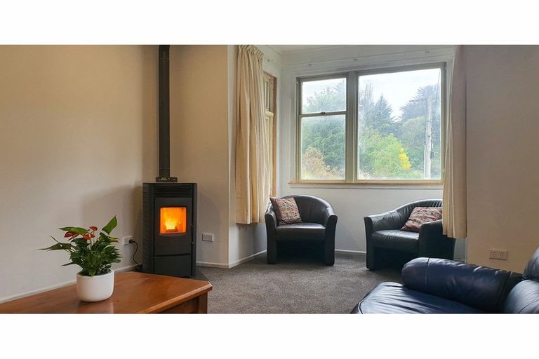 Photo of property in 102 Glen Road, The Glen, Dunedin, 9011