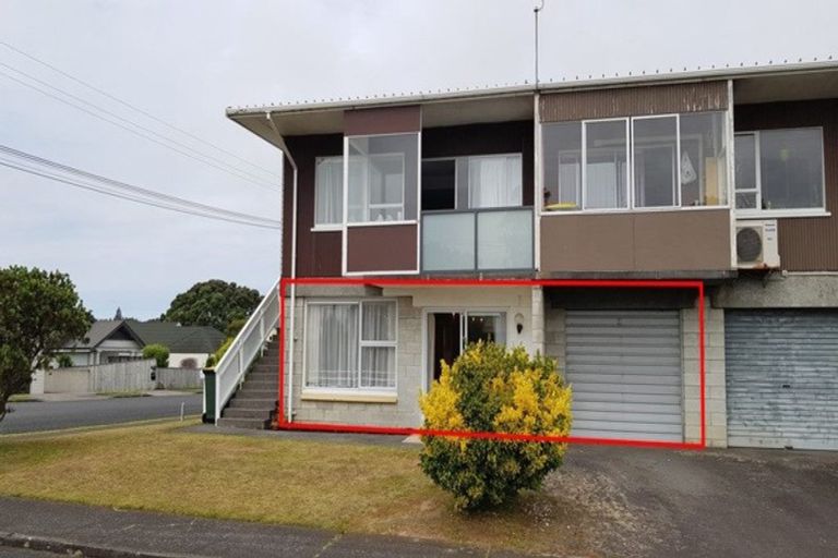 Photo of property in 3/21 Dorset Avenue, Westown, New Plymouth, 4310
