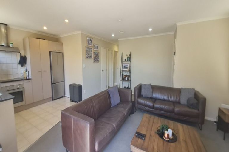 Photo of property in 38 Carrick Glen Avenue, Flat Bush, Auckland, 2019