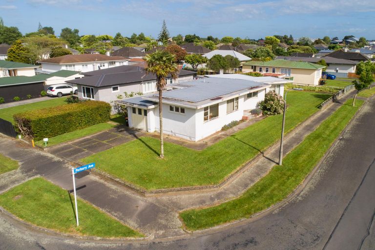 Photo of property in 7 Aberdeen Avenue, Takaro, Palmerston North, 4412