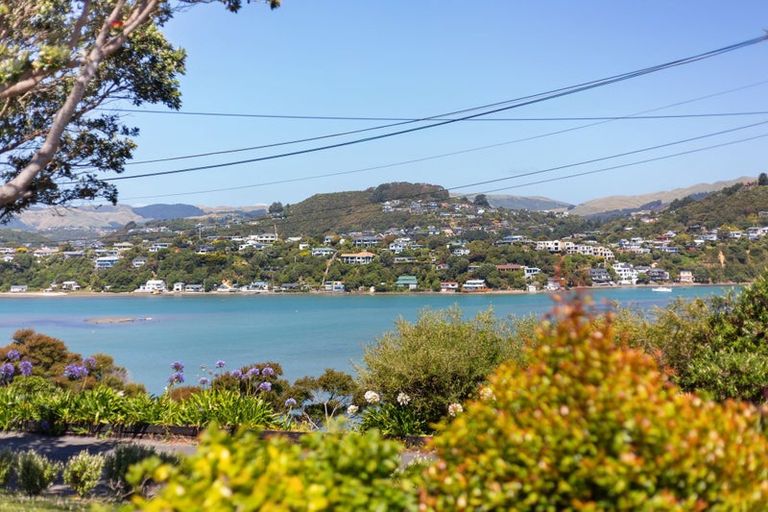 Photo of property in 16 Mana View Road, Paremata, Porirua, 5026
