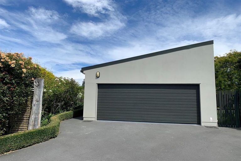 Photo of property in 14 Cam Place, Harewood, Christchurch, 8051