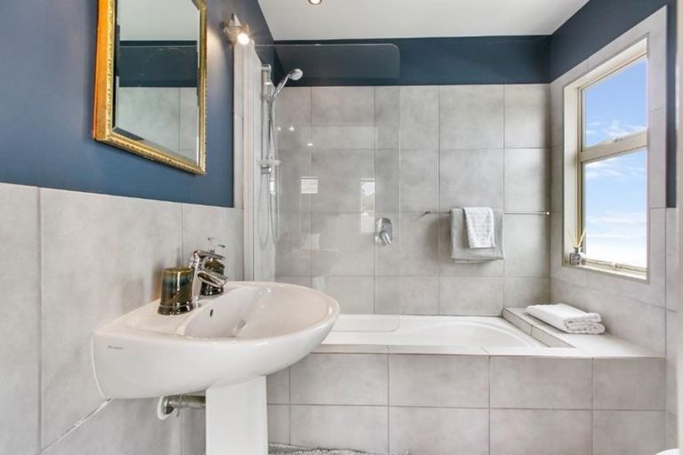Photo of property in 130b Ireland Road, Mount Wellington, Auckland, 1060
