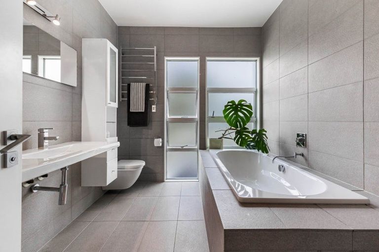 Photo of property in 160 Schnapper Rock Road, Schnapper Rock, Auckland, 0632