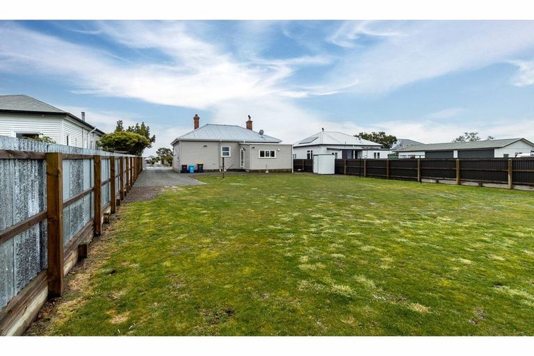 Photo of property in 14 Raymond Street, West End, Timaru, 7910