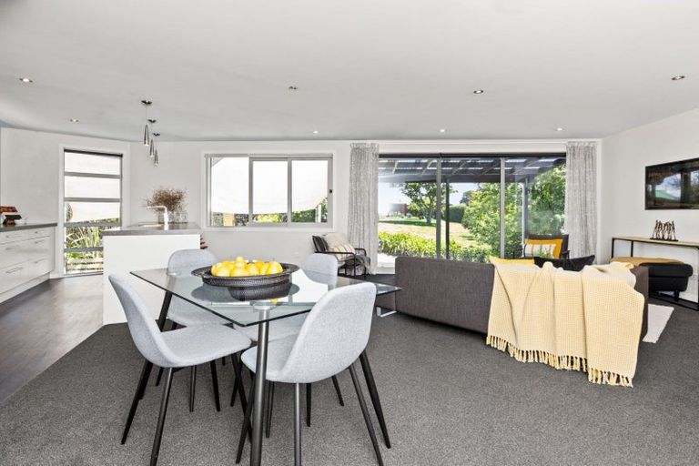 Photo of property in 9a Saint Hill Lane, Havelock North, 4130