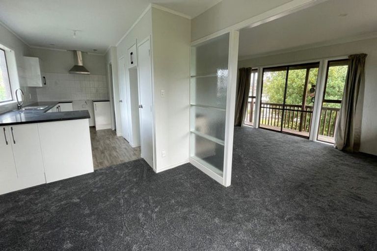 Photo of property in 35 Kirby Street, Glendene, Auckland, 0602