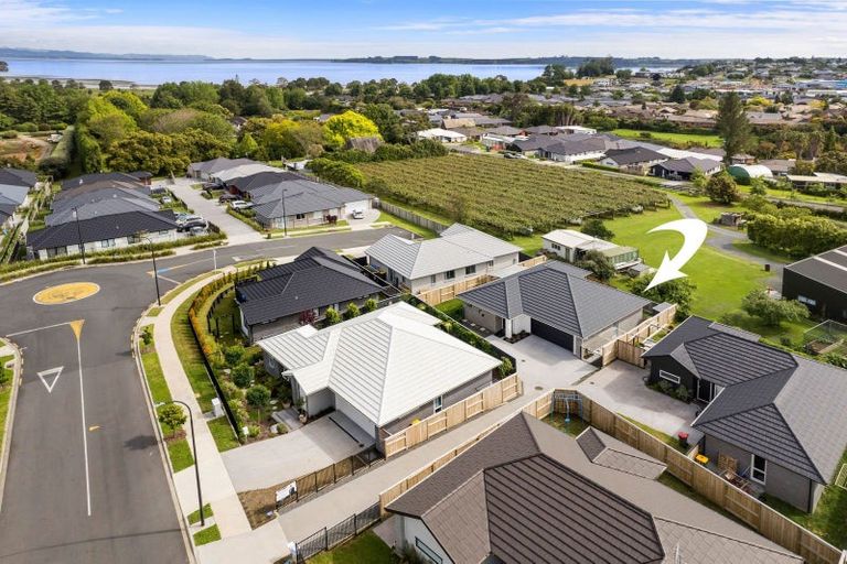 Photo of property in 14 Nottingham Road, Omokoroa, 3114