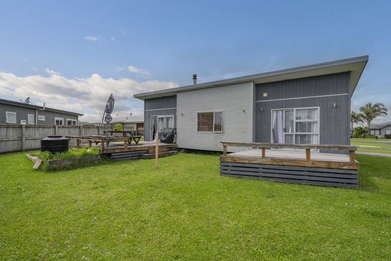 Photo of property in 32 Carina Way, Whitianga, 3510