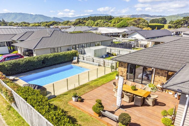 Photo of property in 85 Kotuku Drive, Paraparaumu Beach, Paraparaumu, 5032