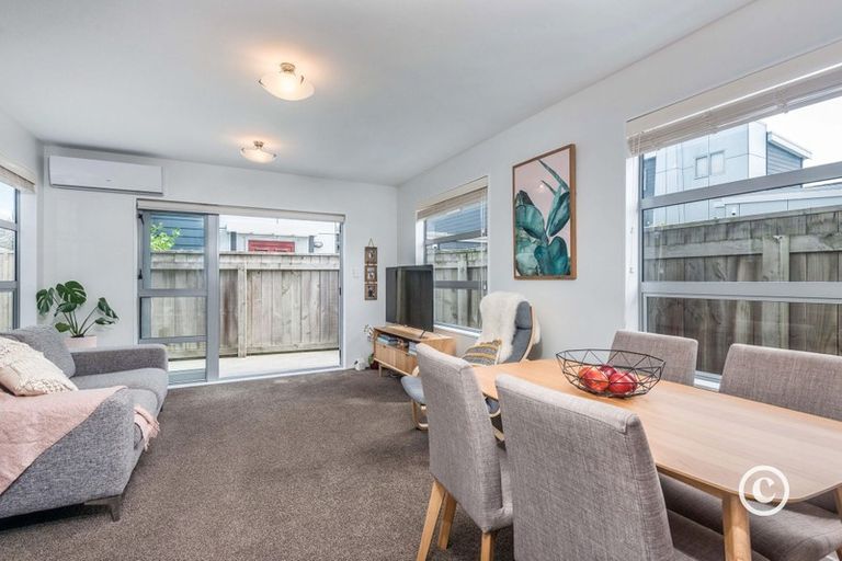 Photo of property in 2/14f Tireti Road, Titahi Bay, Porirua, 5022