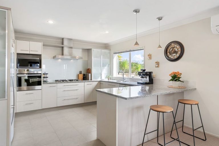 Photo of property in 11 Amaretto Avenue, Flat Bush, Auckland, 2019