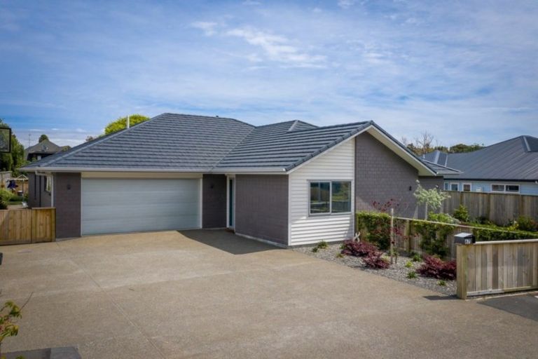 Photo of property in 67 Waipunahau Road, Waikanae, 5036