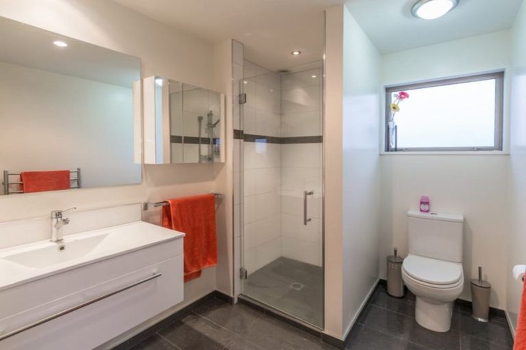 Photo of property in 32 Date Crescent, Aidanfield, Christchurch, 8025