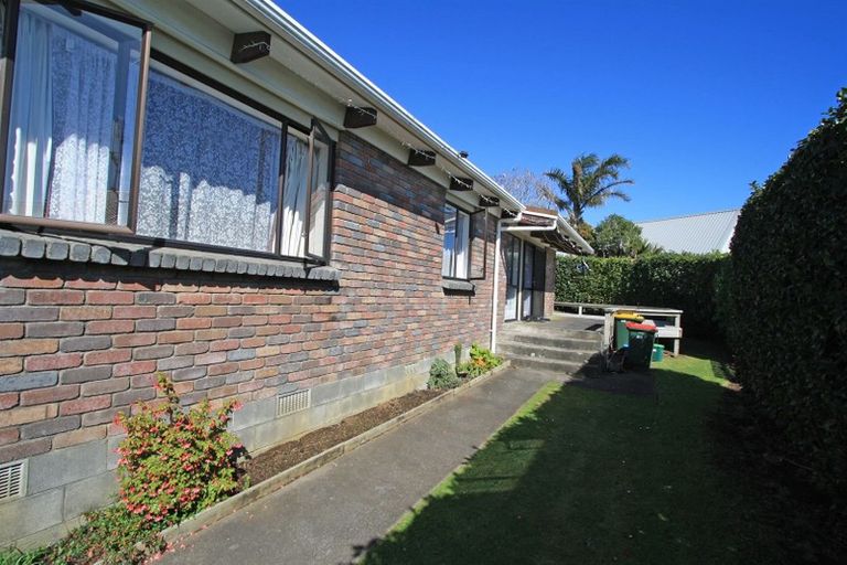 Photo of property in 27a Warkworth Grove, Bell Block, New Plymouth, 4312