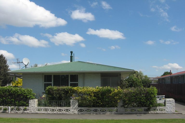 Photo of property in 1/223 Harewood Road, Bishopdale, Christchurch, 8053