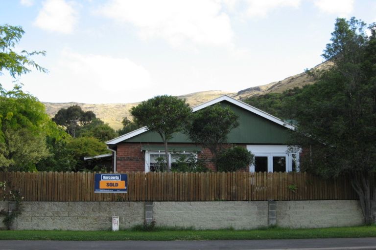 Photo of property in 65 Martindales Road, Heathcote Valley, Christchurch, 8022