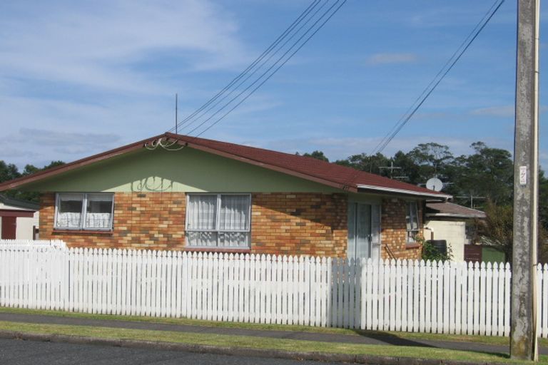Photo of property in 2/18 Arawa Street, New Lynn, Auckland, 0600