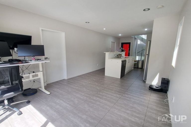 Photo of property in 34 Makamaka Lane, Albany Heights, Auckland, 0632