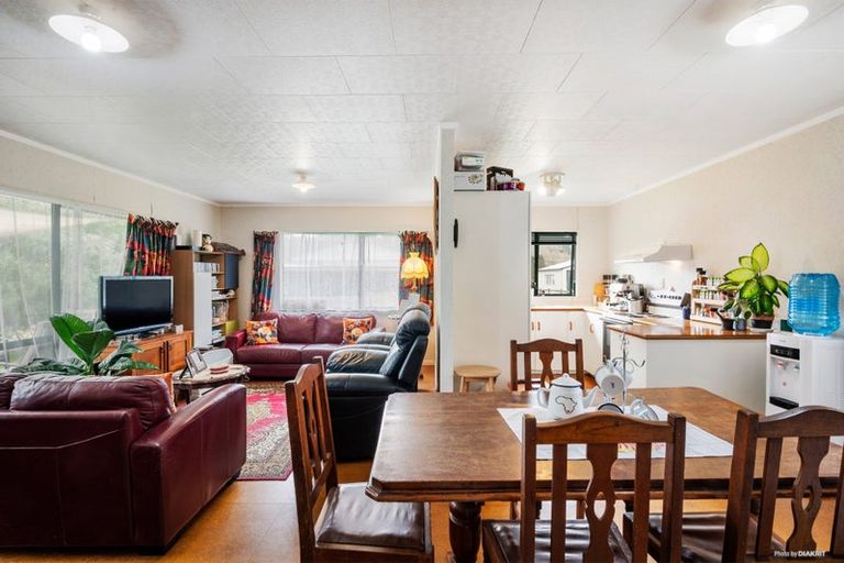 Photo of property in 10 Mackinnon Road, Manukau Heads, Waiuku, 2684